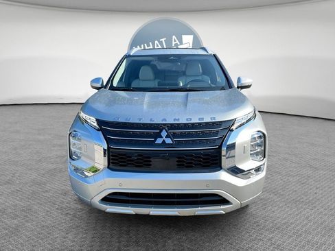 New 2025 Mitsubishi Outlander SEL image 2