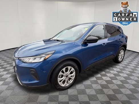 Used 2023 Ford Escape Active w/ Cold Weather Package image 6