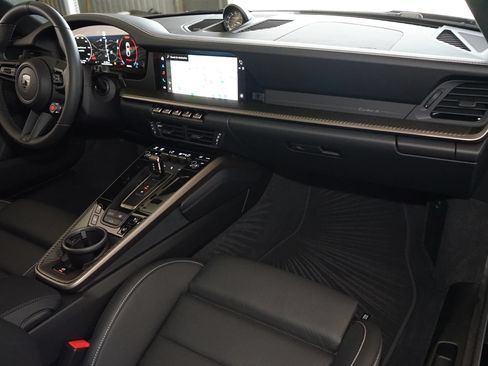 Used 2026 Porsche 911 Turbo S AWD/4WD image 5