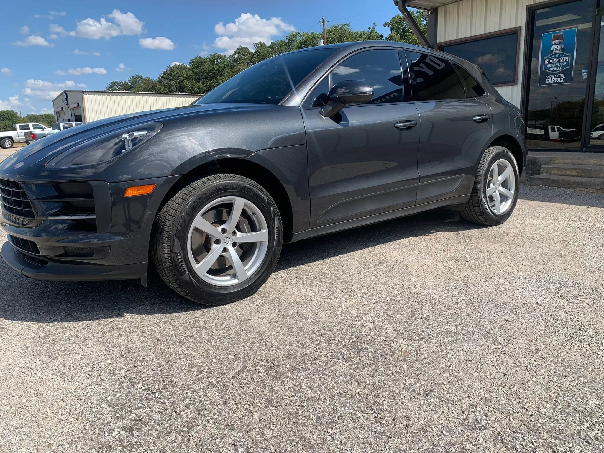 Used 2019 Porsche Macan AWD/4WD image 4