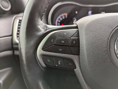 Used 2020 Jeep Grand Cherokee Altitude image 13