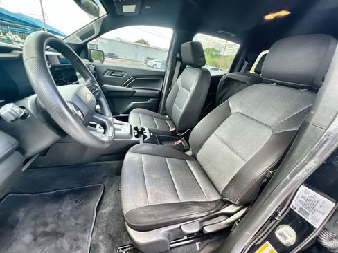 Certified 2023 Chevrolet Colorado W/T image 18