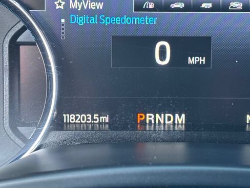 Used 2020 Ford Expedition Max XLT w/ Equipment Group 202A RWD image 11