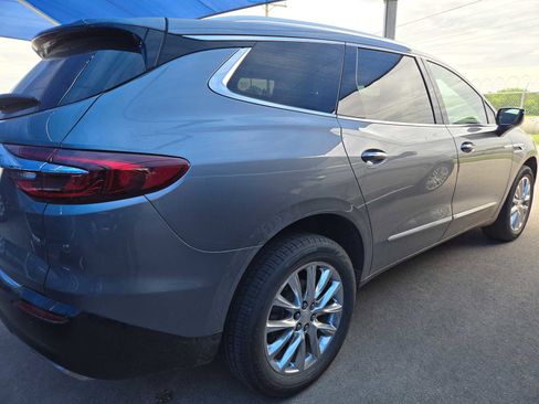 Used 2021 Buick Enclave Essence w/ Sound and Sites Package FWD image 4