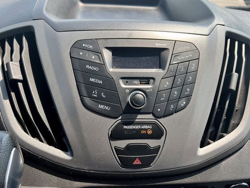 Used 2019 Ford Transit 250 130 Medium Roof image 38