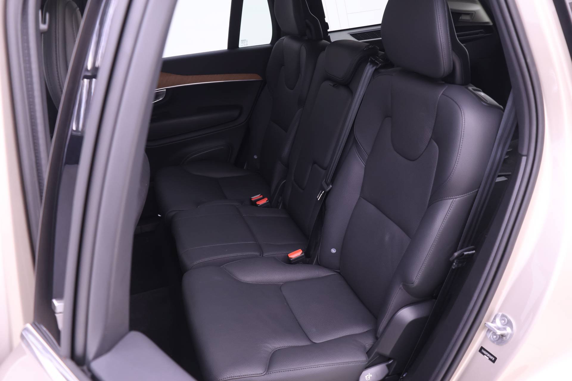 Certified 2024 Volvo XC90 B6 Plus AWD/4WD image 13