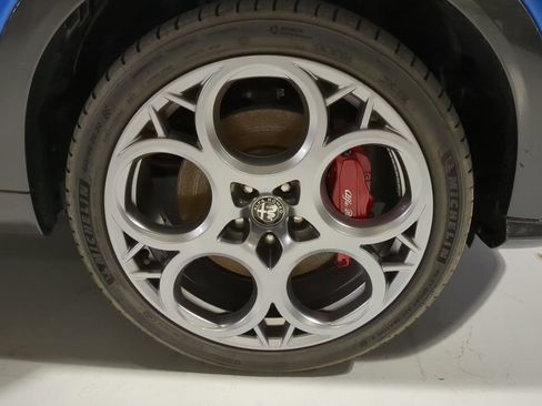 Used 2024 Alfa Romeo Tonale Veloce AWD/4WD image 6