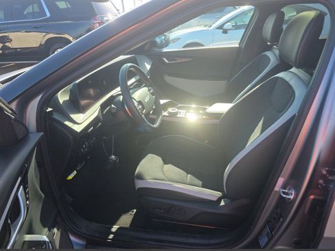 Used 2023 Kia EV6 GT-Line w/ GT-Line Suede Seat Package RWD image 6