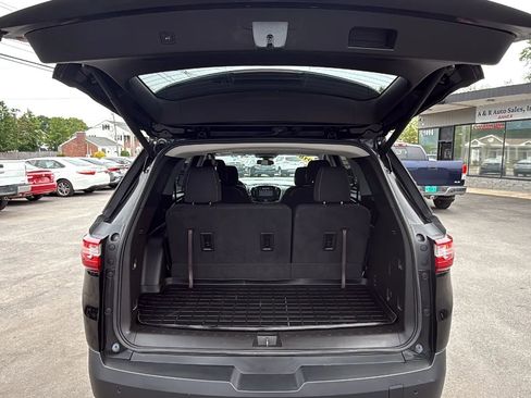 Used 2018 Chevrolet Traverse LT AWD/4WD image 7