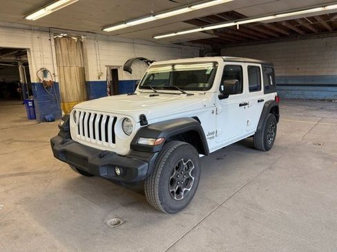Used 2021 Jeep Wrangler Unlimited Sport image 3