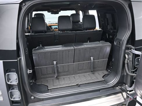Used 2020 Land Rover Defender 110 X AWD/4WD image 33