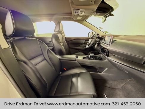 Certified 2021 Nissan Rogue SV w/ Premium Package image 25