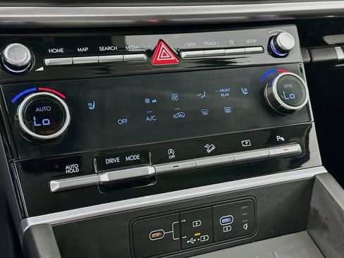 Used 2026 Hyundai Santa Fe SEL FWD image 23
