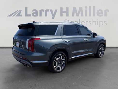 Used 2024 Hyundai Palisade SEL FWD image 5