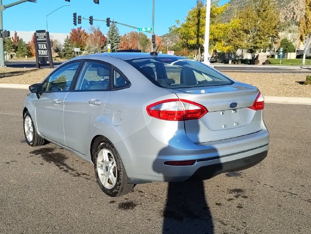 Used 2018 Ford Fiesta SE FWD image 5