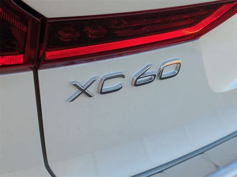 New 2026 Volvo XC60 B5 Ultra w/ Protection Package Premier image 5