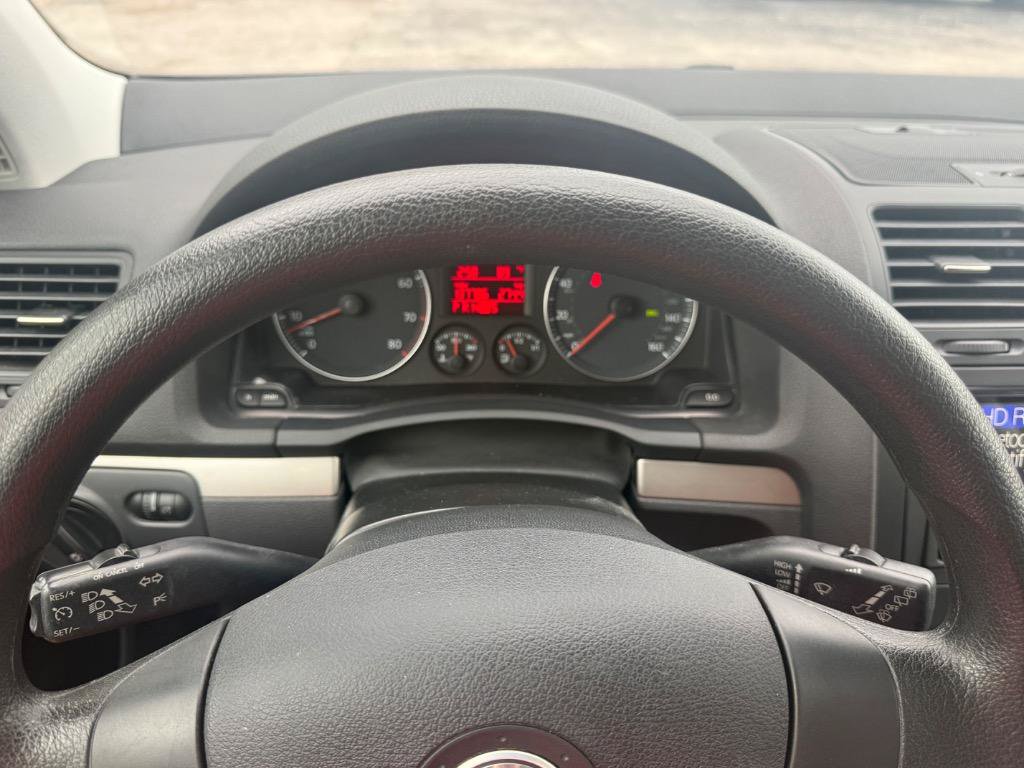 Used 2008 Volkswagen Rabbit S FWD image 38