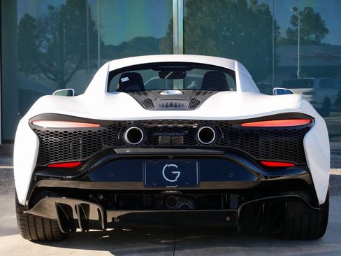 New 2026 McLaren Artura Performance image 5