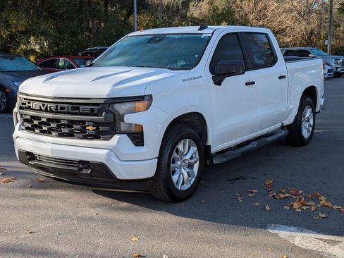 Used 2024 Chevrolet Silverado 1500 Custom image 7