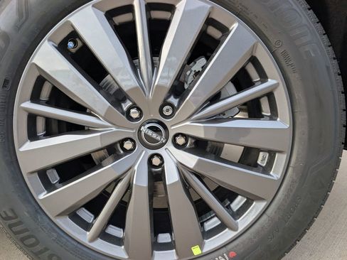 New 2026 Nissan Murano SL image 6