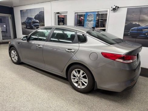 Used 2016 Kia Optima LX FWD image 7