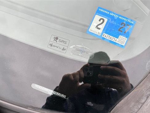 Used 2016 Volvo S60 T5 R-Design image 3