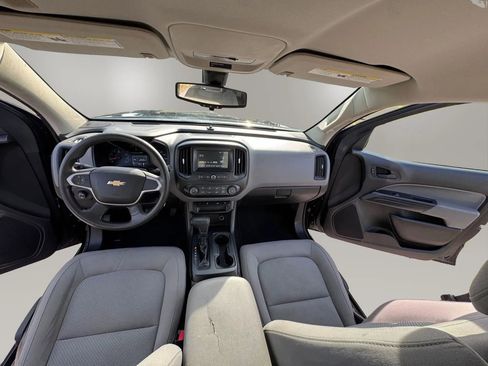 Used 2017 Chevrolet Colorado W/T w/ WT Convenience Package image 9