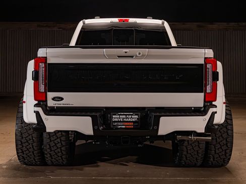 Used 2026 Ford F350 Platinum AWD/4WD image 8