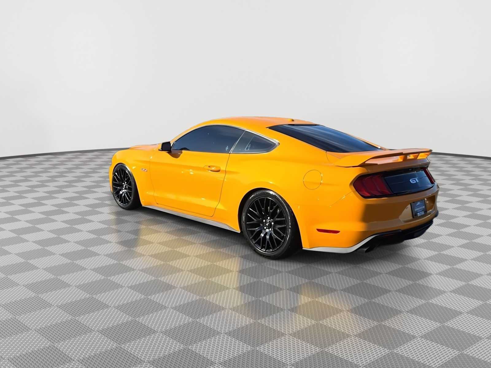 Used 2019 Ford Mustang GT Premium w/ GT Performance Package RWD image 6