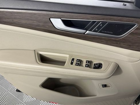 Used 2024 Volkswagen Atlas SEL Premium R-Line image 28