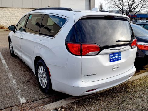 Used 2020 Chrysler Voyager Lxi image 17