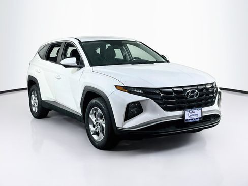 Used 2023 Hyundai Tucson SE AWD/4WD image 3