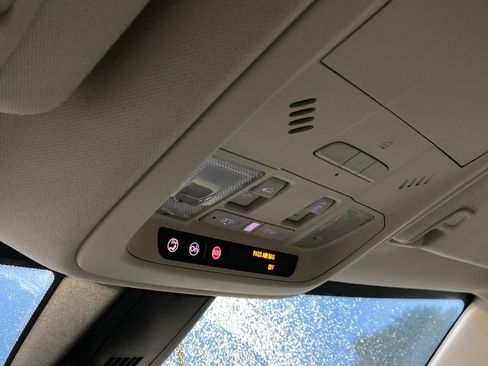 Used 2017 Cadillac XT5 Luxury w/ Driver Awareness Package image 26