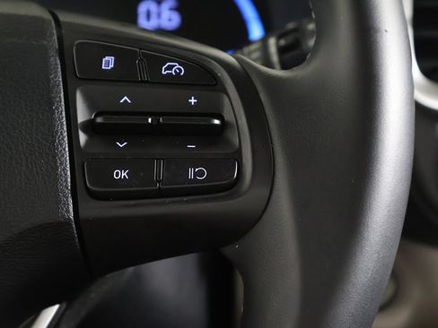 Certified 2026 Hyundai Venue SEL FWD image 36