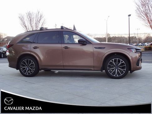 Certified 2025 MAZDA CX-70 3.3 Turbo S w/ Premium Package image 3