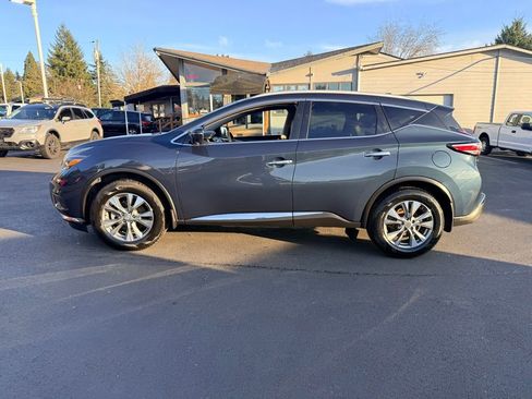Used 2018 Nissan Murano SL image 2