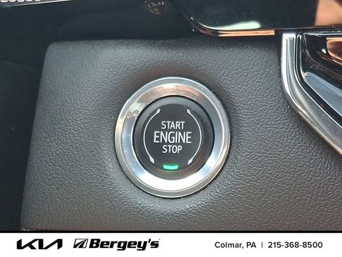 Used 2023 Chevrolet Colorado LT RWD image 25