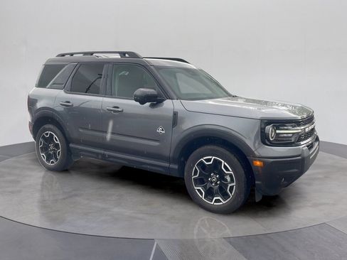 Certified 2025 Ford Bronco Sport Outer Banks w/ Outer Banks Tech Package+ AWD/4WD image 9