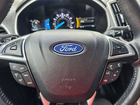 Used 2020 Ford Edge SEL AWD/4WD image 17