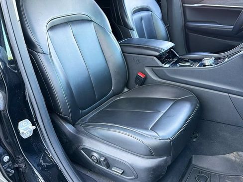 Used 2023 Jeep Grand Cherokee L Limited AWD/4WD image 25