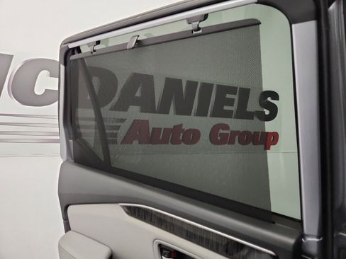 Used 2023 Honda Pilot Elite image 36