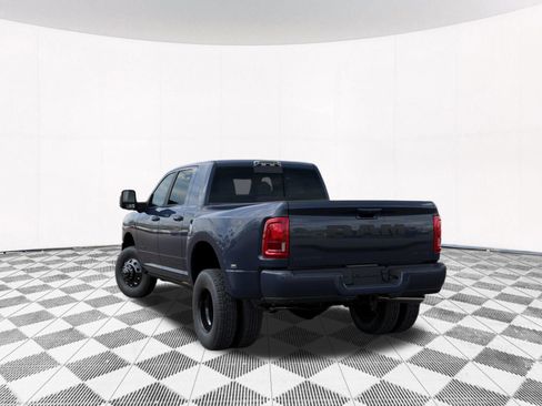 New 2026 RAM 3500 Laramie AWD/4WD image 4