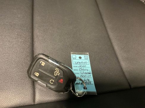 Used 2021 Chevrolet Silverado 1500 LT Trail Boss w/ Convenience Package II image 25