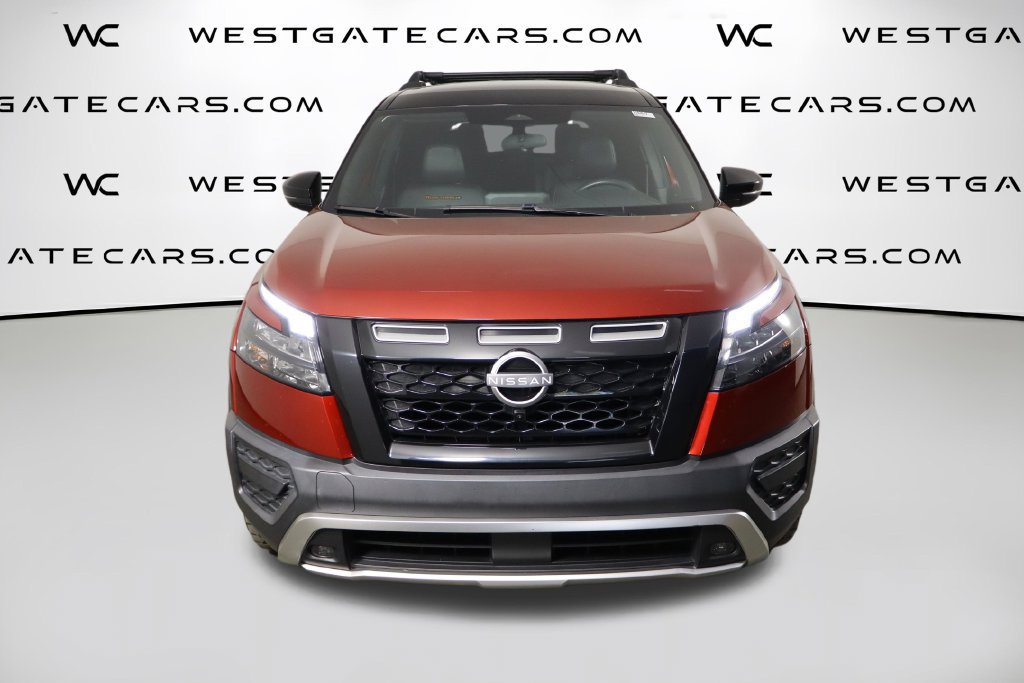 Used 2024 Nissan Pathfinder Rock Creek AWD/4WD image 2