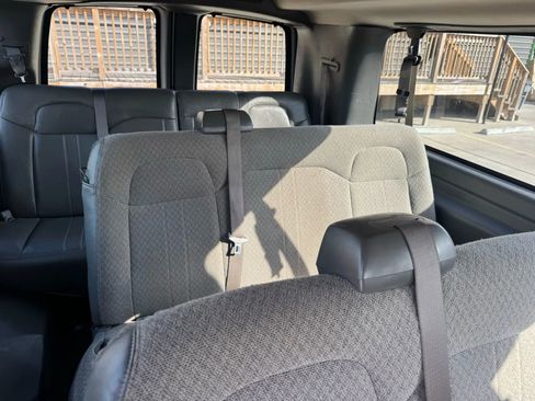 Used 2020 Chevrolet Express 3500 LS image 31