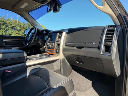 Used 2016 RAM 2500 Laramie image 24