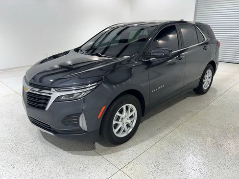 Used 2023 Chevrolet Equinox LT FWD image 1