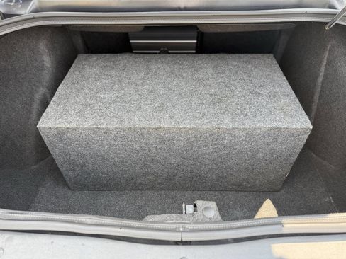 Used 2009 Dodge Challenger R/T w/ Sound Group image 16