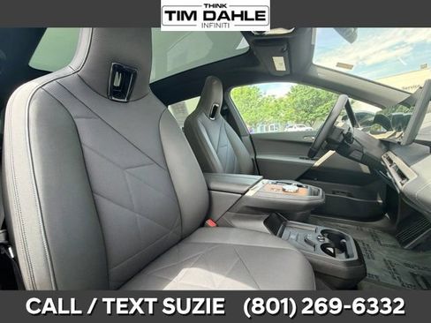 Used 2023 BMW iX xDrive50 w/ Premium Package AWD/4WD image 21