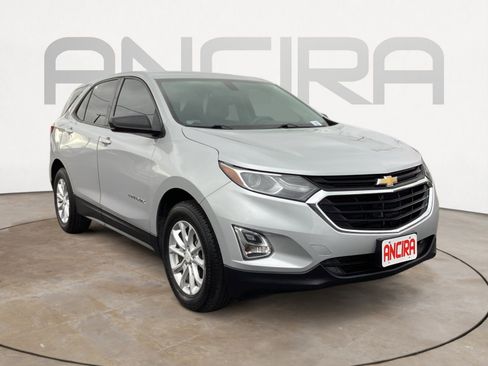 Used 2018 Chevrolet Equinox LS image 7